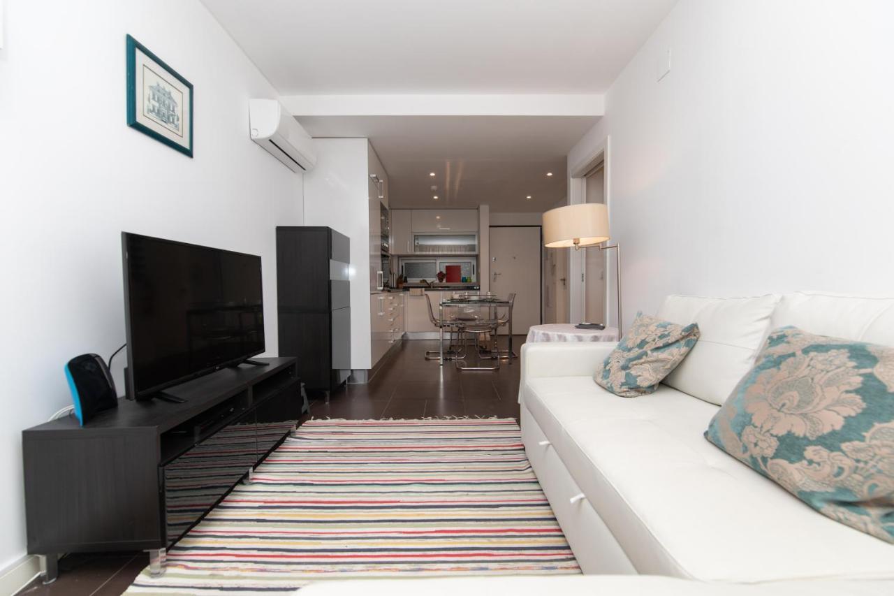 Apartamento Luz T1 セシンブラ エクステリア 写真
